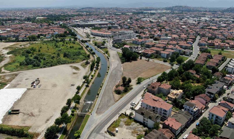 Sakarya Büyükşehir Serdivan ulaşımını rahatlatıyor