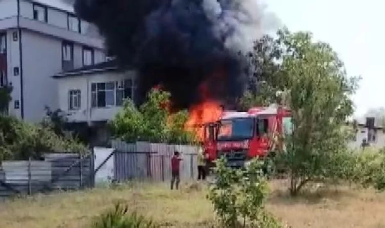 Sancaktepe’de alüminyum kaplama atölyesinde yangın 