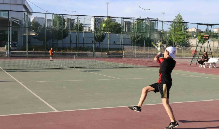 Şanlıurfada 15 Temmuz Milli Birlik Günü Tenis Turnuvası