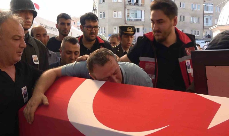 Şehit Mehmet Özler son yolculuğuna uğurlandı