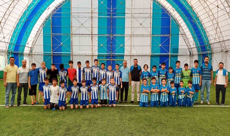 Simavda Yaz Kuran Kursları futbol turnuvası