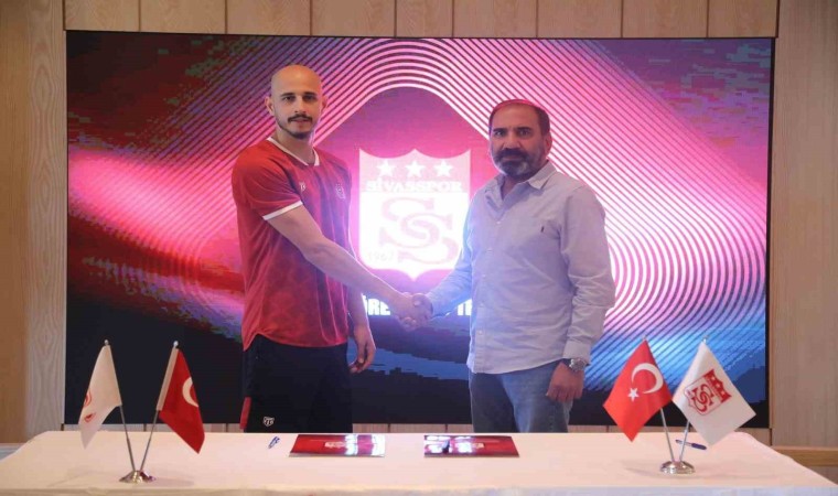 Sivasspor, kaleci Erhan Erentürkü kadrosuna kattı