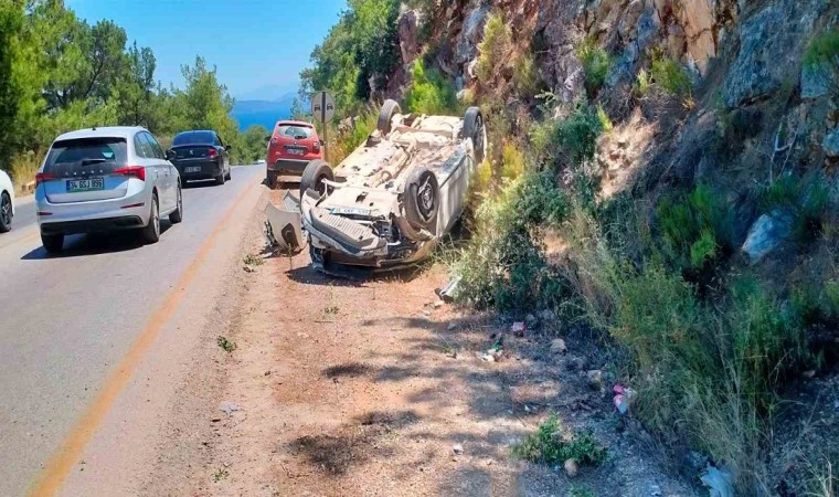 Takla atan otomobilden dışarı fırlayan sürücü kurtarılamadı