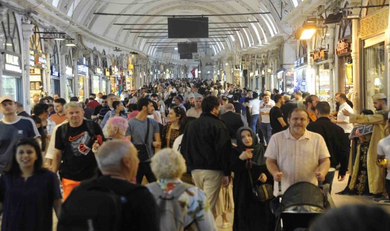 Tarihi Kapalıçarşıda otopark sorunu yıllardır çözüm bekliyor