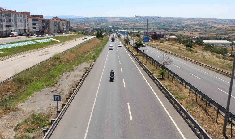 Tatilcilerin geri dönüşü başladı: Tekirdağ-İstanbul yolunda yoğunluk yaşanıyor