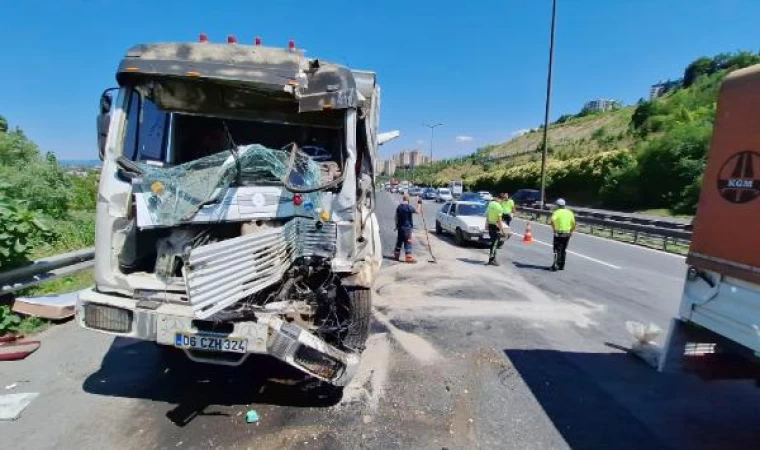 TEM’de kamyon, TIR’a çarptı: 1 yaralı