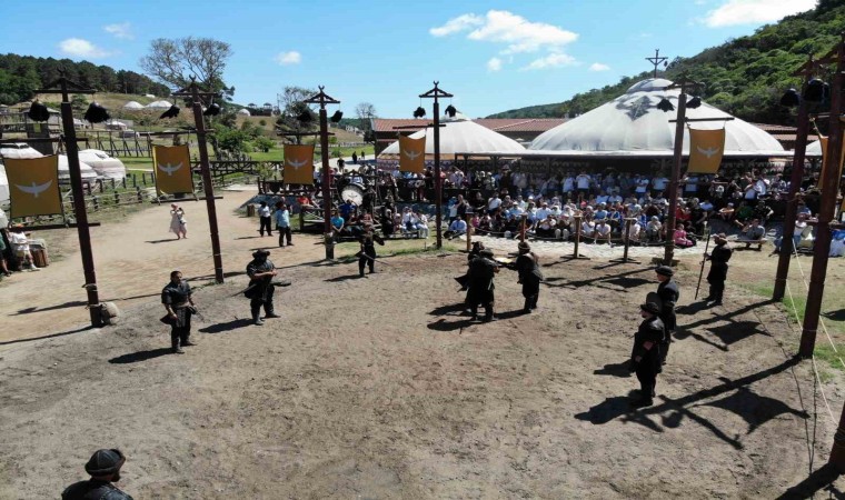 Türk dizilerinin çekildiği platoları görmek için yurt dışından geliyor