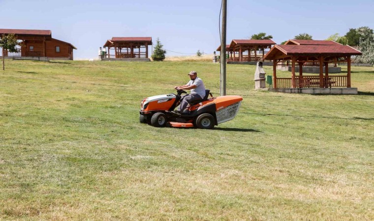 Uşak Belediyesi üst yapı çalışmalarına hız kesmeden devam ediyor