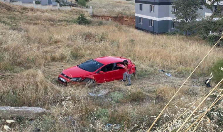 Uşakta trafik kazası: 1i ağır 4 yaralı