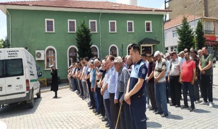 Üzerine televizyon düşen 2,5 yaşındaki Ali Mert, 50 günlük yaşam savaşını kaybetti