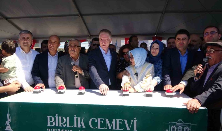 Vali Davut Gül: Dışarıdan biri bize dokunmadığı müddetçe yüzyıllardır süren bu kardeşliğimizi, binlerce yıl daha devam ettireceğiz