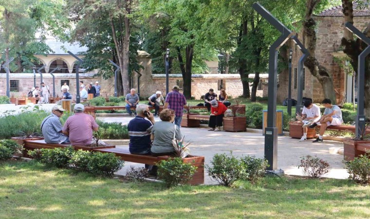 Vatandaşların gözde adresi: Yeni Cuma Parkı