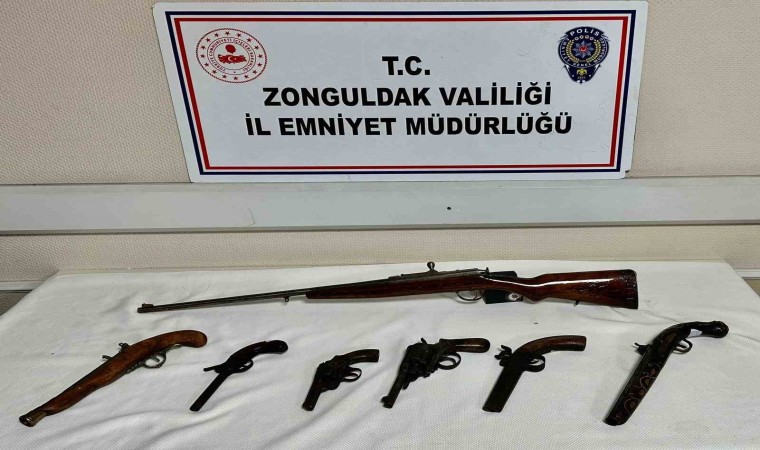 Yasadışı silah ticaretine polis baskını