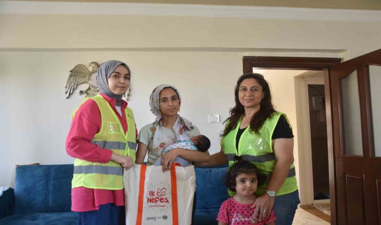 Yeni doğan bebeklerin ilk hediyesi Toroslar Belediyesinden