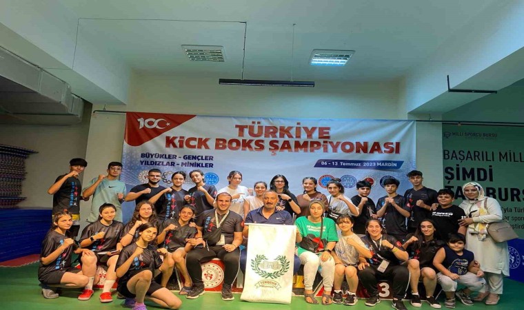 Yenişehir Belediyesi kick boks sporcuları Avrupa Şampiyonasında