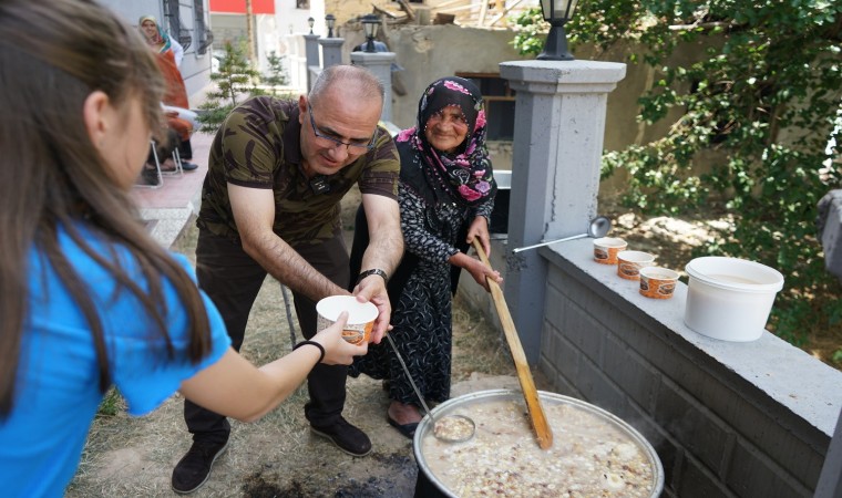 Yeşilyurtta aşure etkinliği