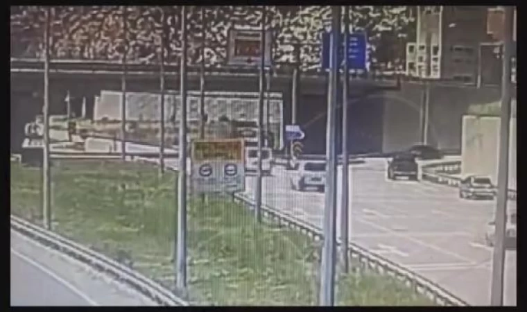 Yolcu minibüsü ile otomobil çarpıştı: 1’i bebek, 2’si çocuk, 21 yaralı