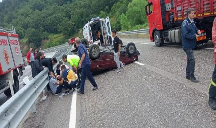 Zonguldak’ta otomobiller çarpıştı: 1’i bebek 8 yaralı