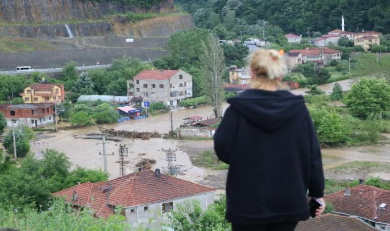 Zonguldak’ta sağanak; dereler taştı, heyelan oldu