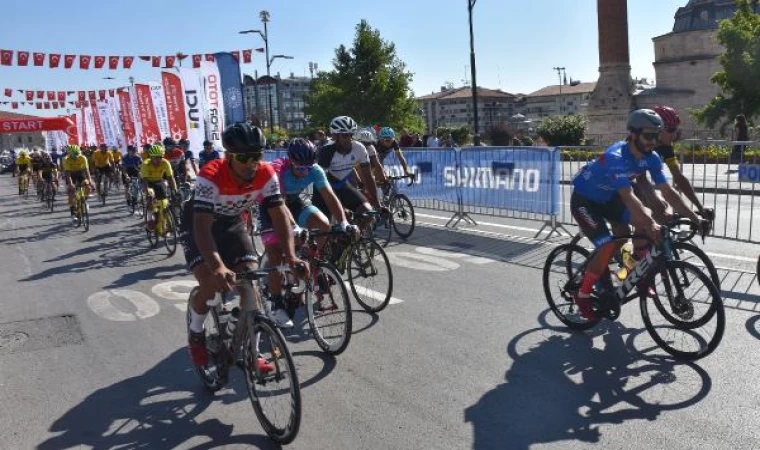 100. Yıl Cumhuriyet Bisiklet Turu start aldı 