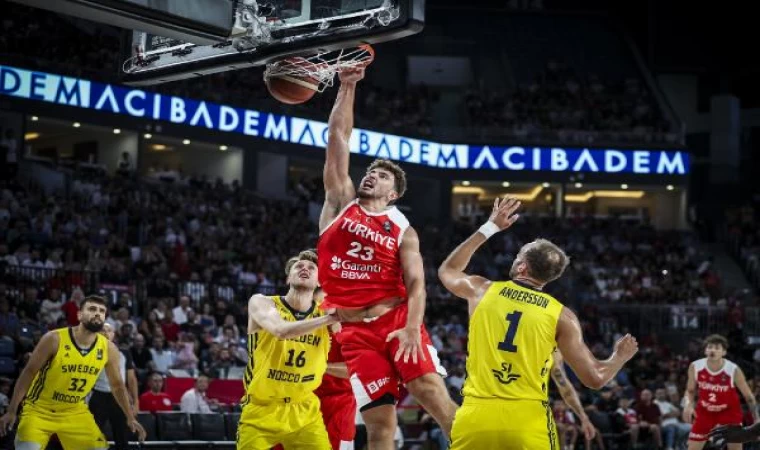 A Milli Erkek Basketbol Takımı, FIBA Olimpiyat Ön Eleme Turnuvası’nda finalde (FOTOĞRAFLAR)