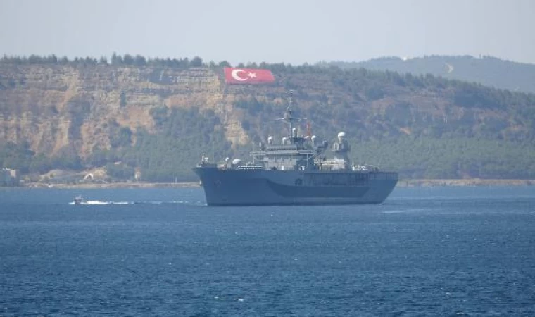 ABD savaş gemisi USS Mount Whitney, Çanakkale Boğazı’ndan geçti