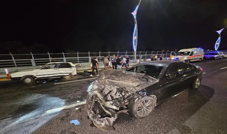 Adana’da hız kazası: Çarptığı otomobili 100 metre metre sürükledi; 1 ölü, 1 yaralı