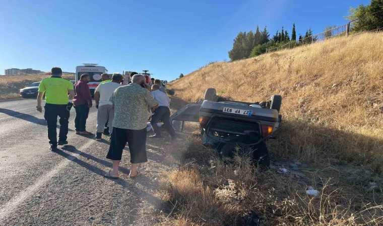 Adıyamanda otomobil şarampole yuvarlandı: 1 ölü, 2 yaralı