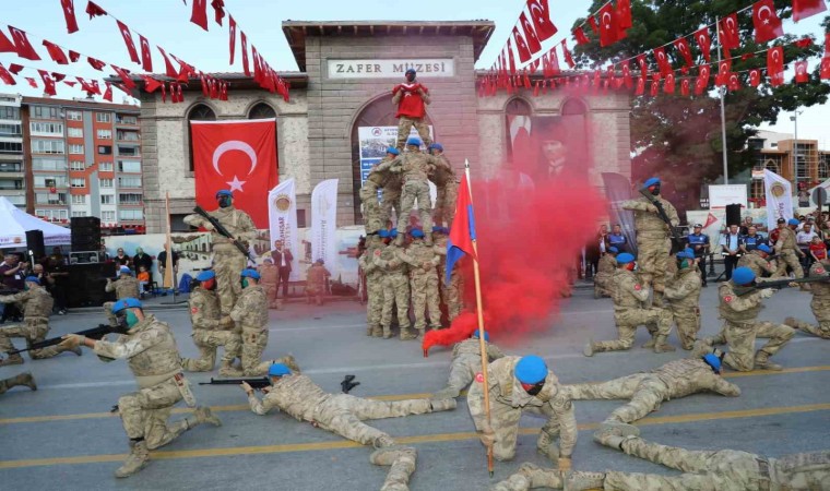 Afyonkarahisarın düşman işgalinden kurtuluşunun 101nci yılı coşkuyla kutlandı