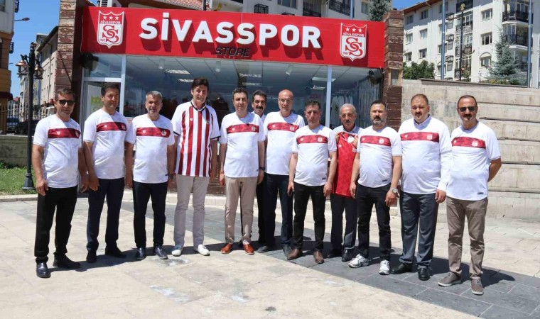 Ahi teşkilatından Sivasspora formalı destek