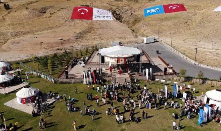 Ahlat’taki 1071 Alparslan Otağı er meydanı oldu (2)