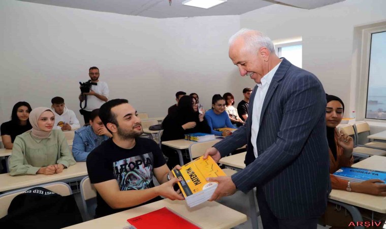 Akdeniz Belediyesinde ücretsiz üniversite hazırlık kursları başlıyor