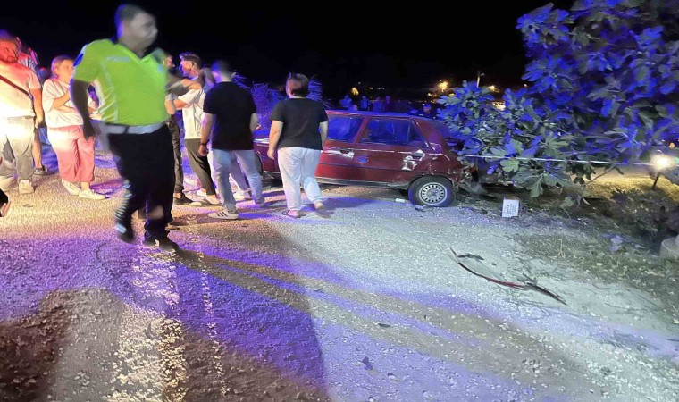 Akhisarda kontrolden çıkan araç dehşet saçtı: 3 ölü