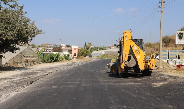 Alanya Belediyesinden batı bölgesine büyük asfalt hamlesi