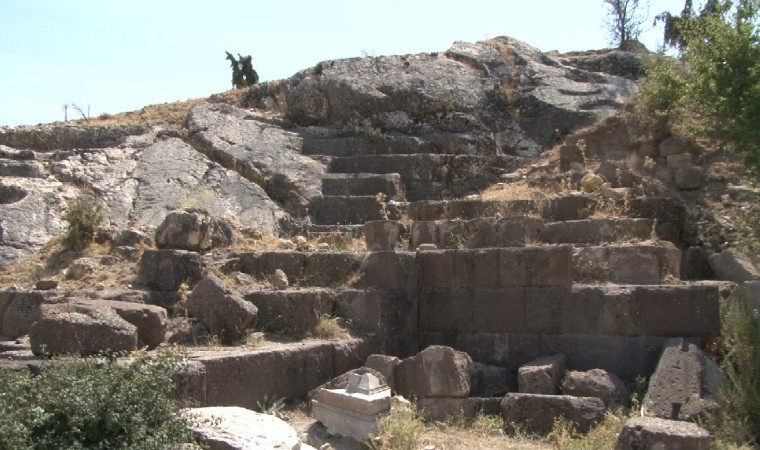 Ankarada Galatlardan kalma yer altı şehri ilgi çekiyor