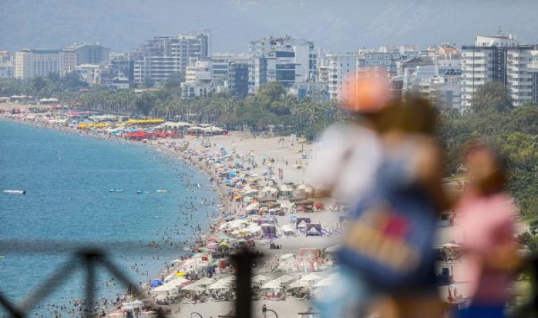 Antalya’da sahilde ve kanalda serinlik