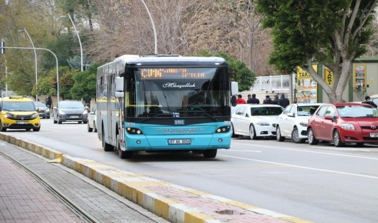 Antalyada toplu taşımayı kullanan kişi sayısı son 2 hafta içerisinde 16 bin kişi arttı