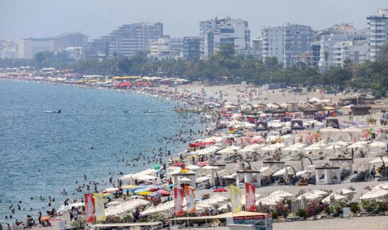 Antalya’da yüzde 76’ya ulaşan nem, bunalttı