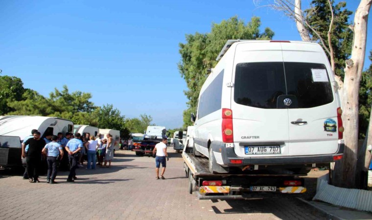 Antalyada zabıtadan karavan operasyonu