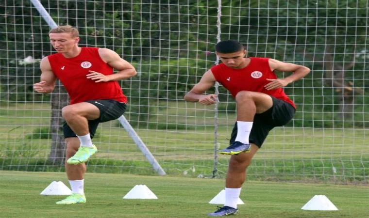 Antalyaspor, sezonu Trabzonspor deplasmanında açıyor