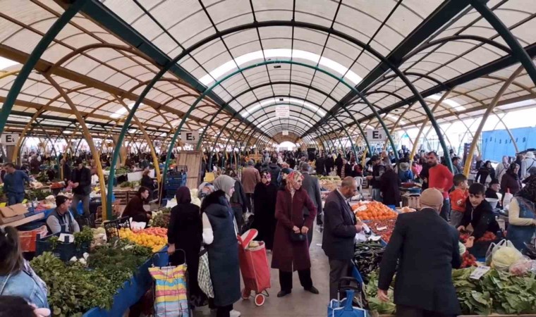 Avrupada yaşayan Gedizliler ilçe ekonomisini canlandırıyor