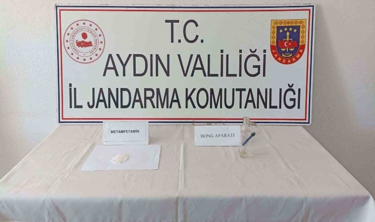 Aydında Jandarma uyuşturucu satıcılarına geçit vermiyor