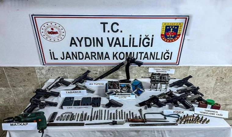 Aydın’da silah kaçakçılığı operasyonu; 12 tabanca ile yakalandı