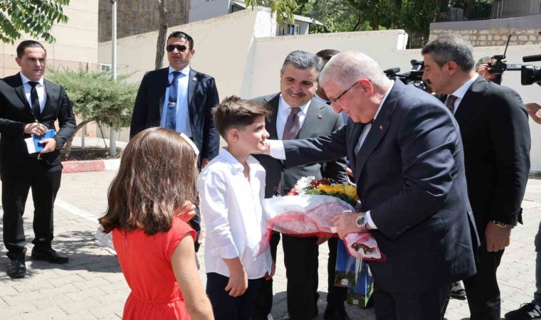 Bakan Güler, Şırnaktaki ziyaretlerine devam ediyor