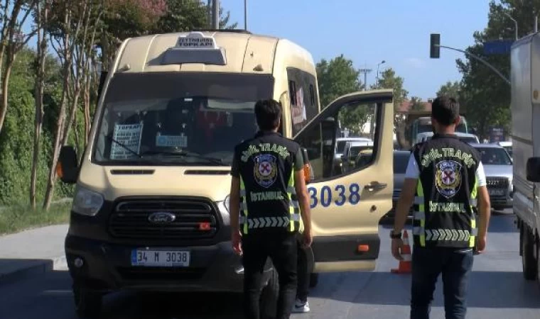 Bakırköy’de minibüslere yolcu gibi binen polisler kurallara uymayanlara ceza yağdırdı