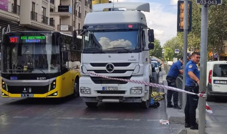 Bakırköy’de TIR’ın altında kalan engelli vatandaş hayatını kaybetti