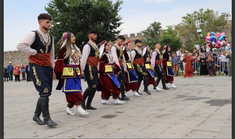 Bal Festivali devam ediyor