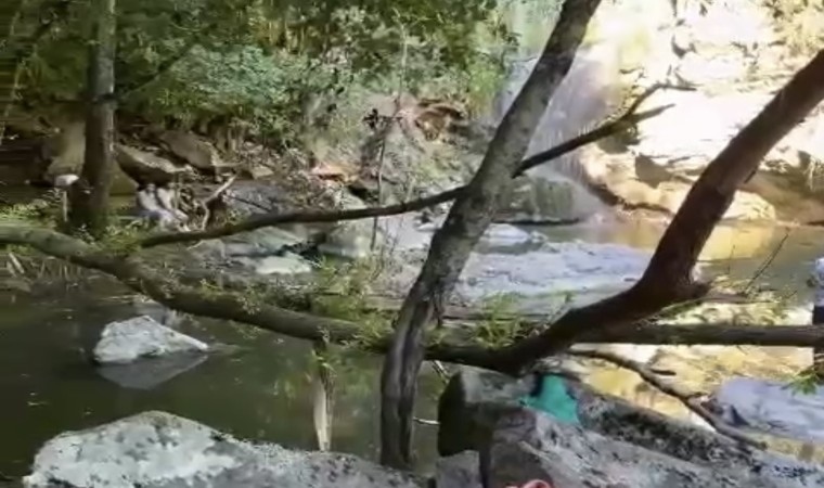 Bartında şelalede dalış yapan genç boğuldu