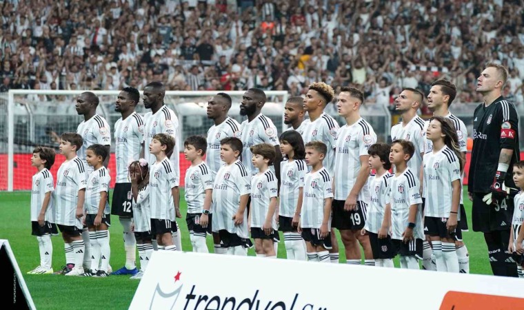 Beşiktaş, Dinamo Kiev maçları için UEFAya kadro bildirdi