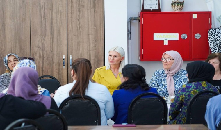 Bilecikli kadınlar dikiş atölyesinde ev ekonomisine katkı sağlıyor